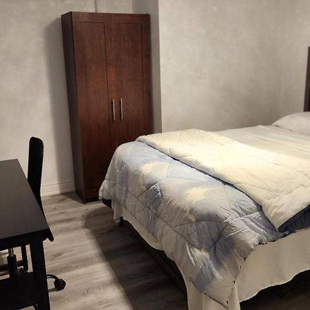 2 Bedrooms 2 Washrooms 2 Parking Spots Basement Apartment 뉴마켓 외부 사진